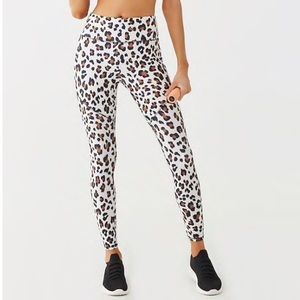 Brand new Leopard print active leggings